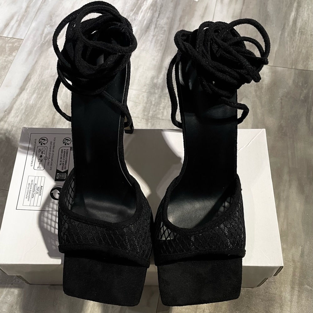 Black Tie-Up Heels